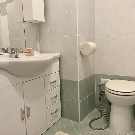 & Cosy 2 Pieces Apartment Menton